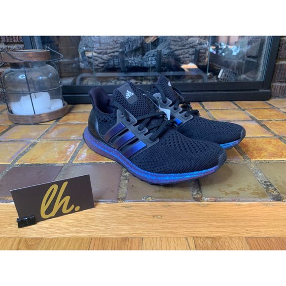 Mens 4.5 Adidas Ultraboost 5.0 DNA “Black Metallic Blue” Athletic Running Shoes - Picture 4 of 7
